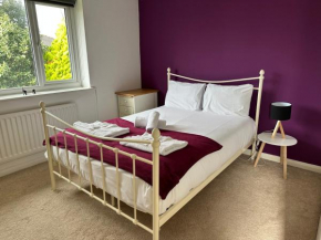 Manchester 2 Bedroom House with Garden